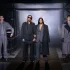 Khloe Kardashian, Kris Jenner, Corey Gamble en Kids steunen Kim Kardashian op Dolce & Gabbana Spring 2023 Show
